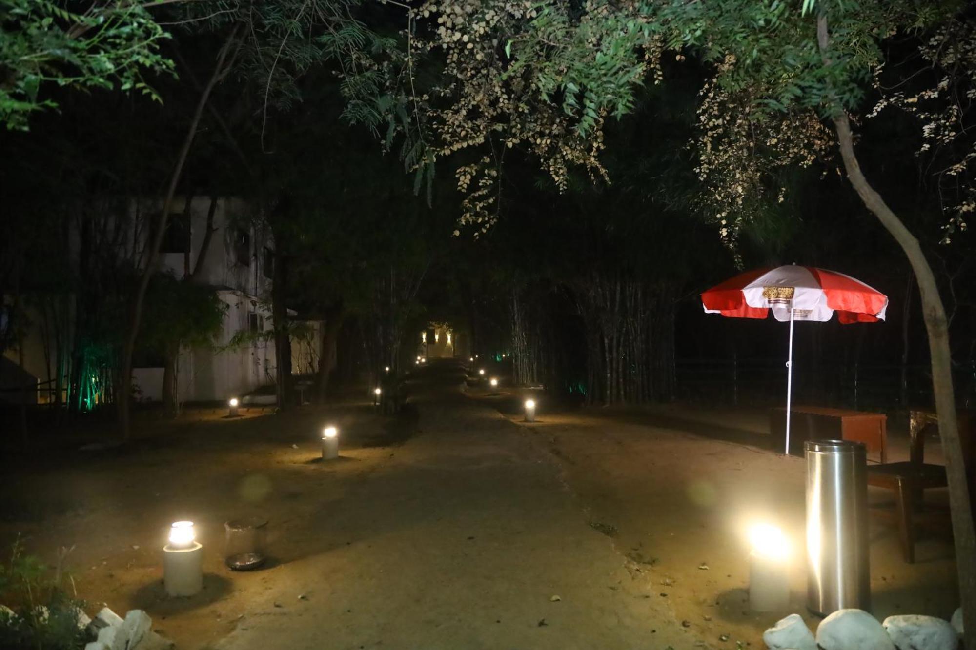 Panna Tiger Resort- Riverside Property Rājgarh エクステリア 写真