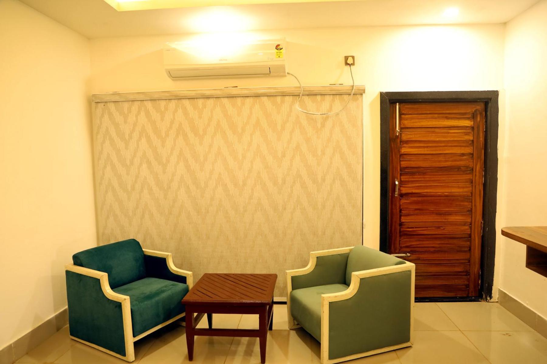 Panna Tiger Resort- Riverside Property Rājgarh エクステリア 写真